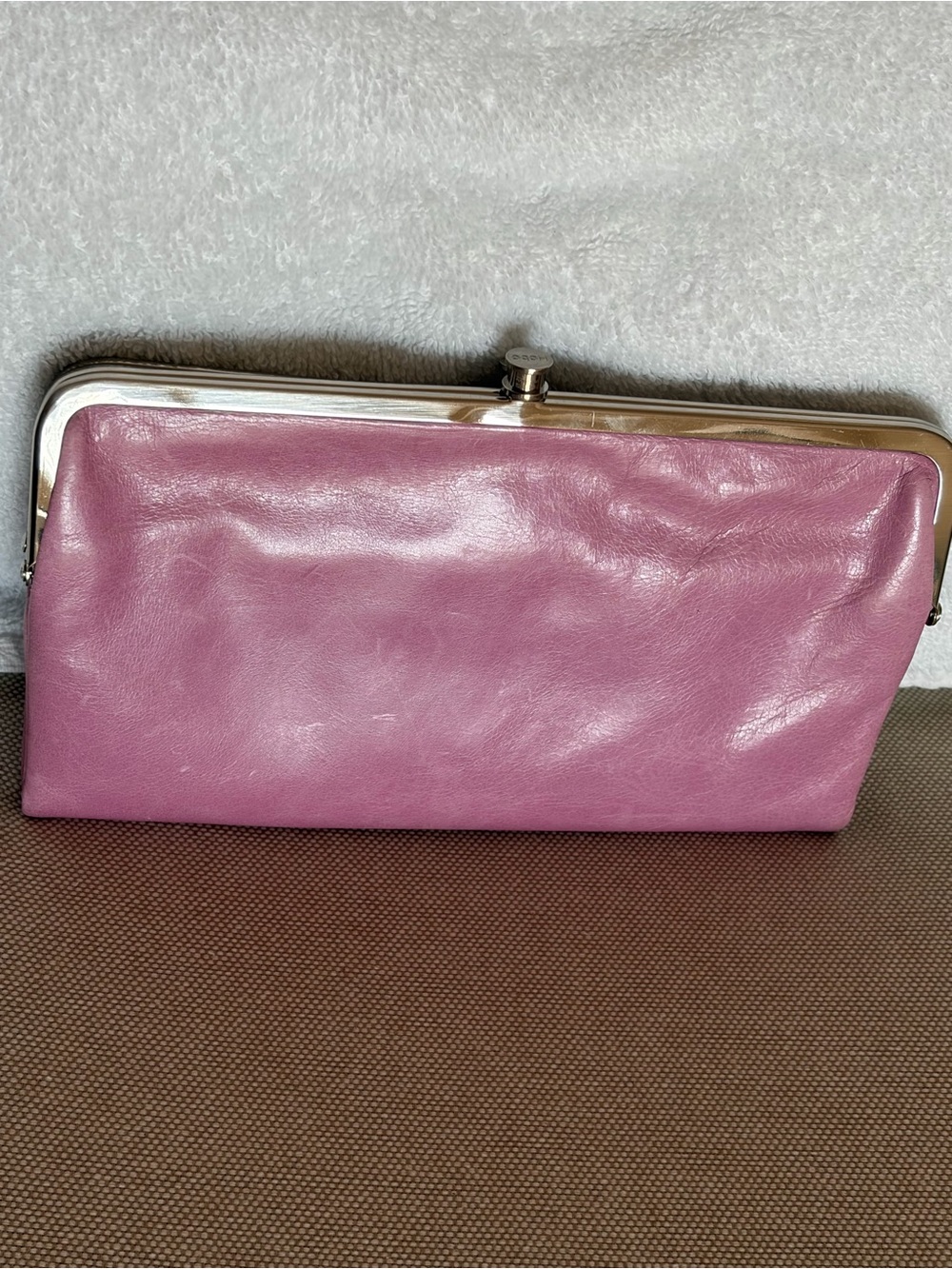 HOBO Lauren Lavender Leather Silver Frame KISS Lock Clasp  Clutch Flaw